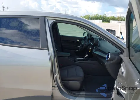 2024 Chevrolet Trax Fwd Sp from USA, damaged, VIN KL77LFE21RC140568